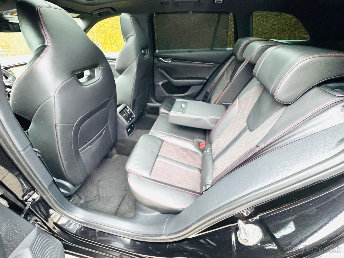 Škoda Octavia IV 2,0TDI RS 4x4 147 KW KOMBI 11/2023,LED,NAVI - 13
