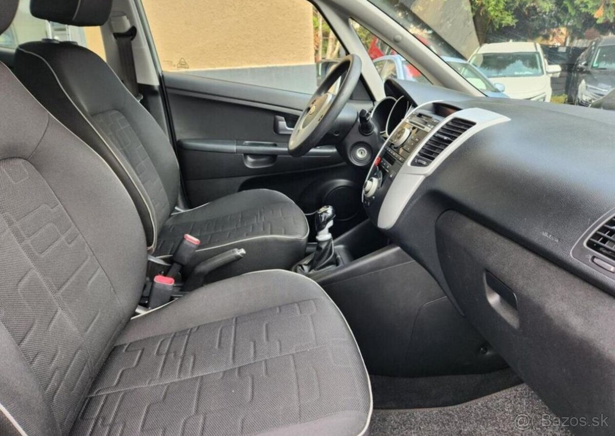 Kia Venga 1.4-spotřeba cca 5l/100-KLIMA - 13