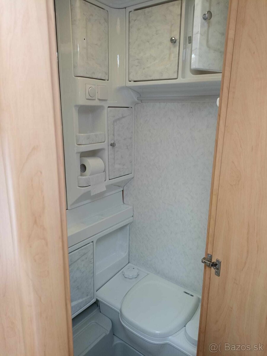 Predam obytny prives Hobby - 13