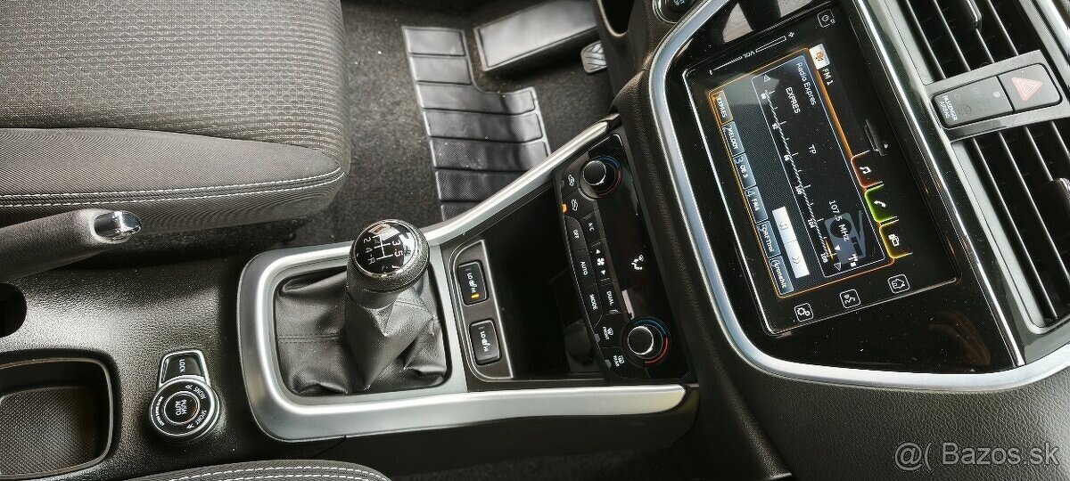 Suzuki SX4 s cross 4X4 Benzín. mod.Rok 2020 - 13