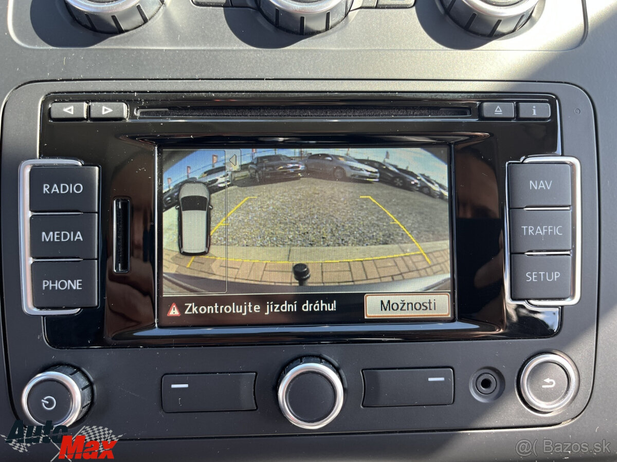 Volkswagen Touran 1.6 TDI highline DSG - 13