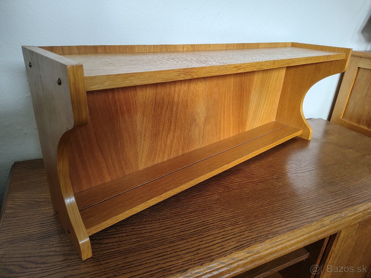 Rustikální police,nábytek s příbehem. - 13