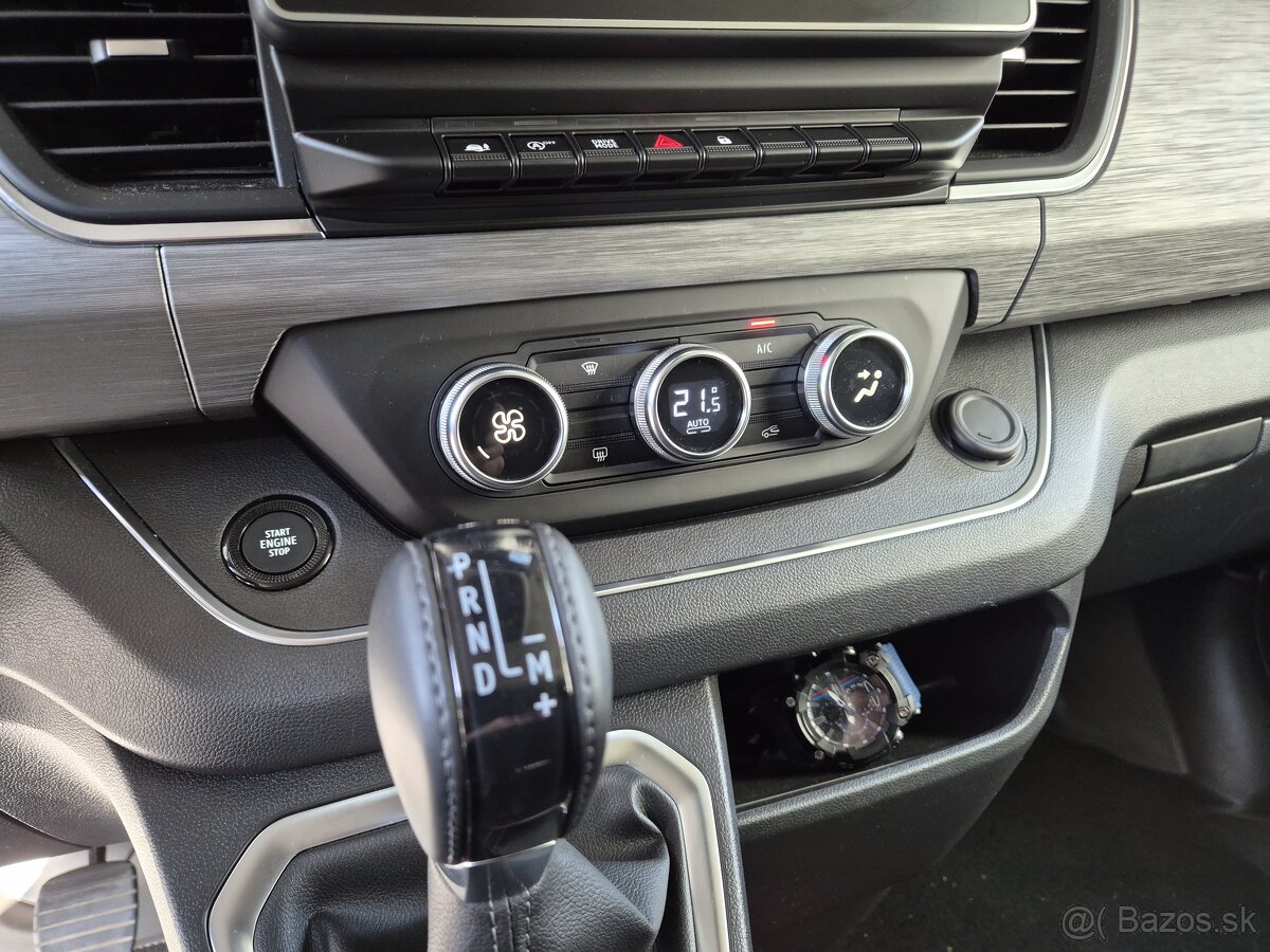 Renault trafic SPACECLASS Equilibre L2 ZNIZENA CENA - 13