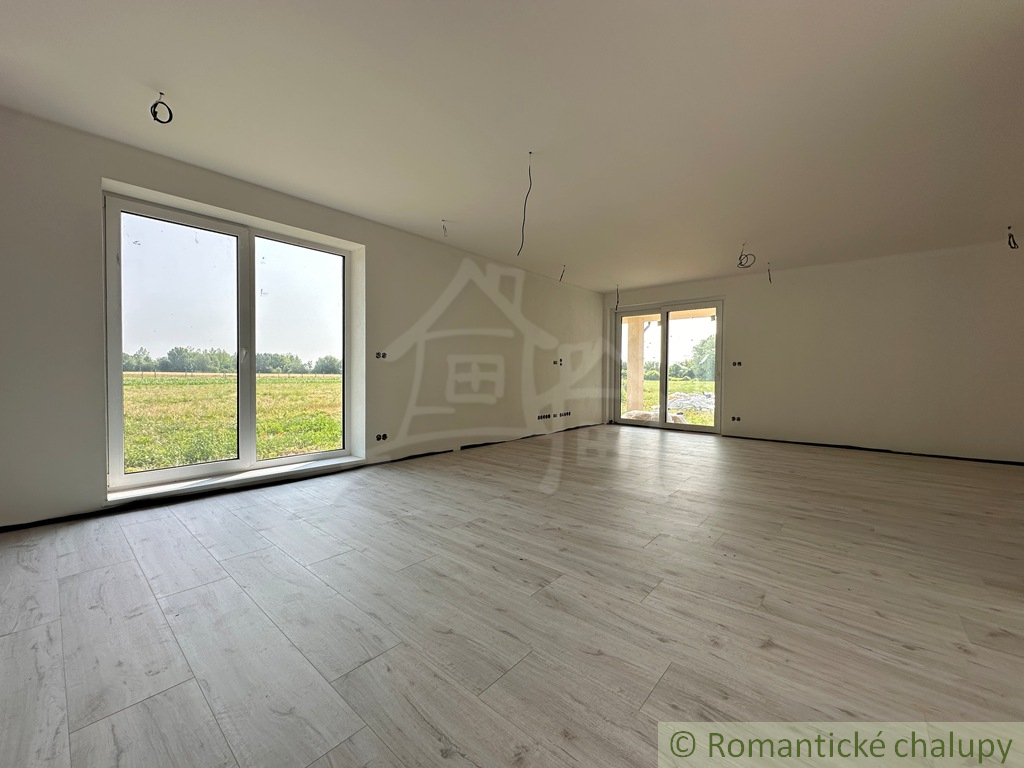 NOVOSTAVBA V NESVADOCH – HOLODOM S MOŽNOSŤOU DOKONČENIA NA - 13