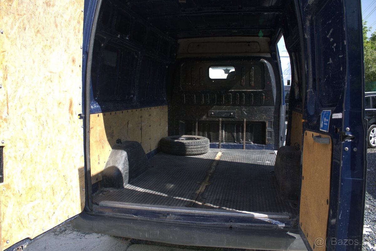 Ford Transit 330M, 2.2 TDCi, MT5 - 13