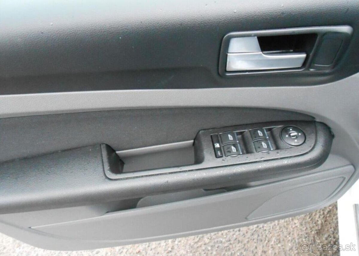 Ford Focus 1,6 74 kW KLIMA Serviska benzín - 13