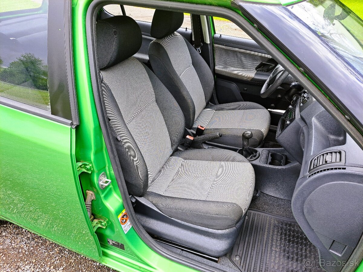 Škoda Fabia 1.2i model 2011,Po STK - 13