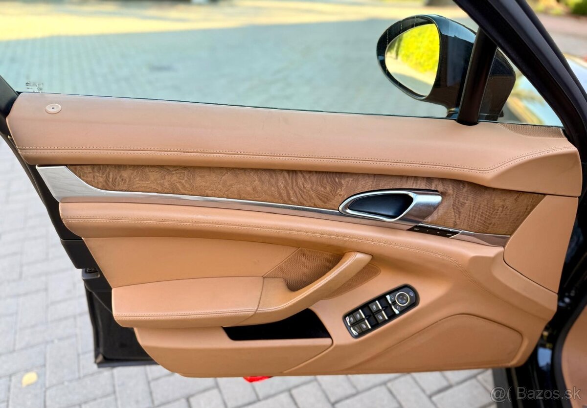 Porsche Panamera S 4.8 V8 - 13