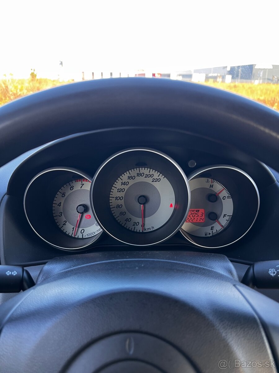 Mazda 3 BK - 13