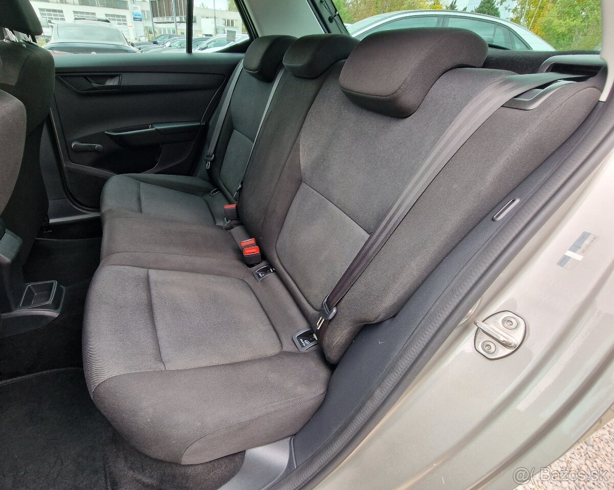 ŠKODA FABIA 1.0 MPI ACTIVE - 13