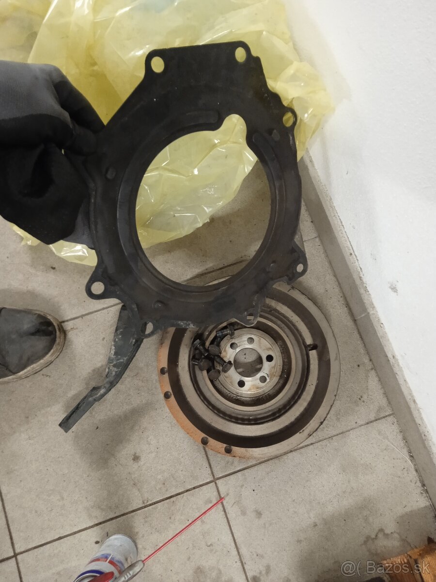 rozpredam motor VAG-škoda 1.2HTP 6V AWY BMD - 13