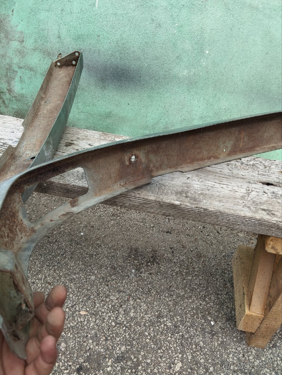 Predny naraznik 105 120 100 110 - 13