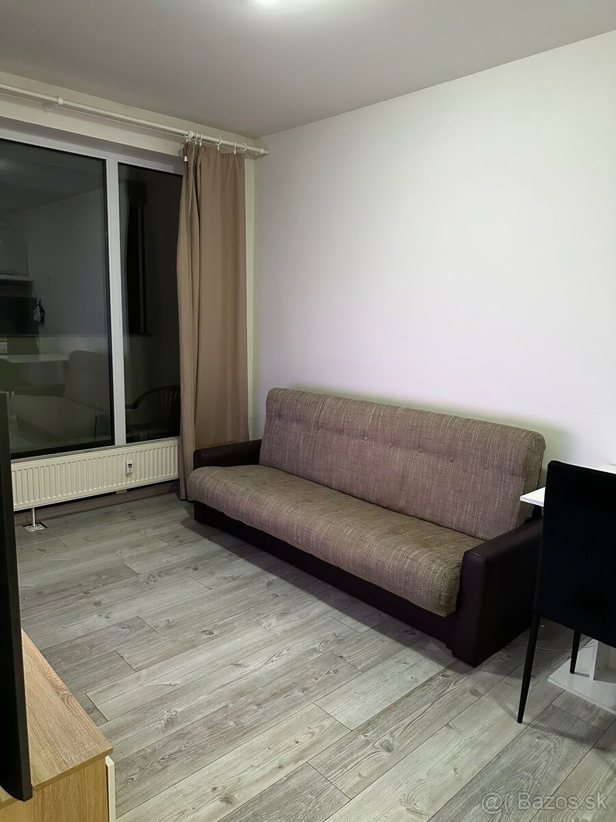 Dám do prenájmu 1.5 izbový byt komplet zariadený s balkónom - 13