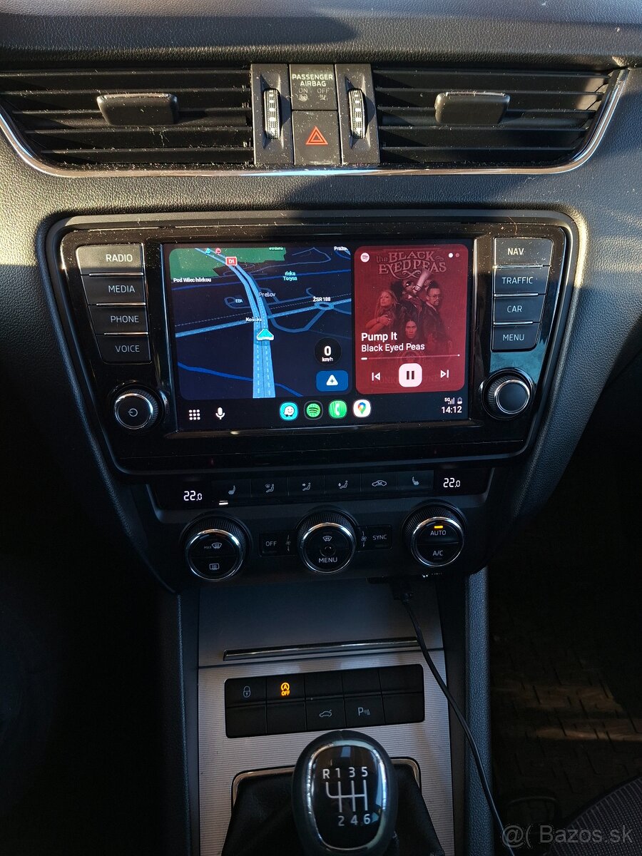 Škoda Octavia Combi 2.0 TDI M6 Style - 13