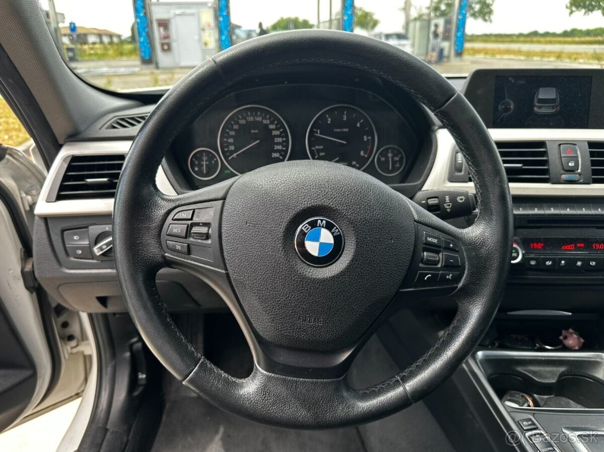 BMW 316d Touring - 13