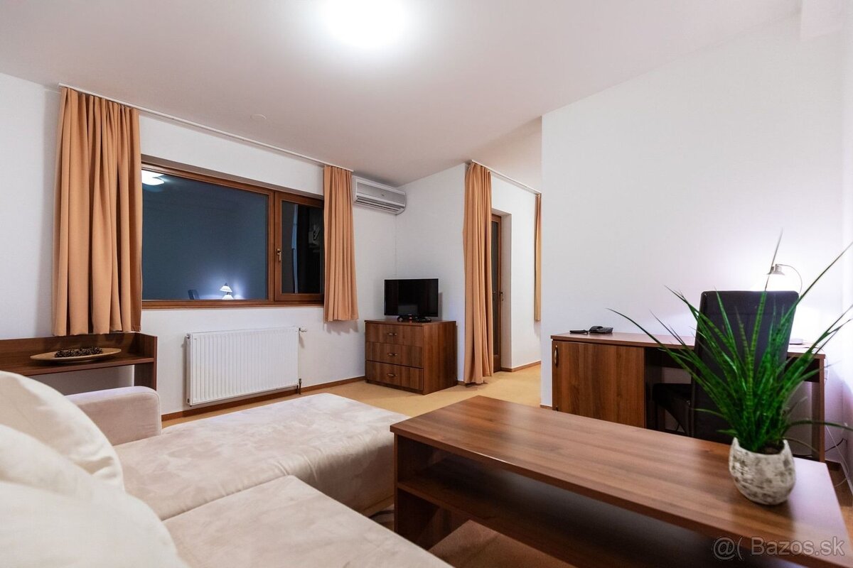 TARGETreal | NA PREDAJ Nádherný HOTEL PANORÁMA s rešt - 13