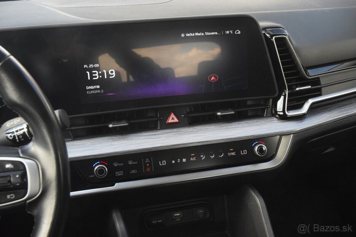 KIA Sportage 1.6CRDi MHEV - 13