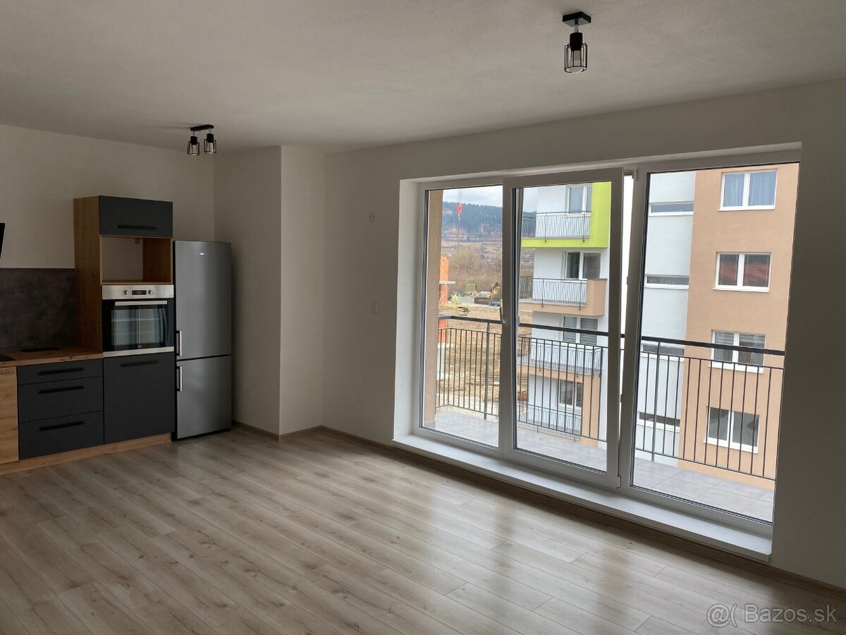 Prenajom 1izb byt v Bytci Thurzove sady - 13