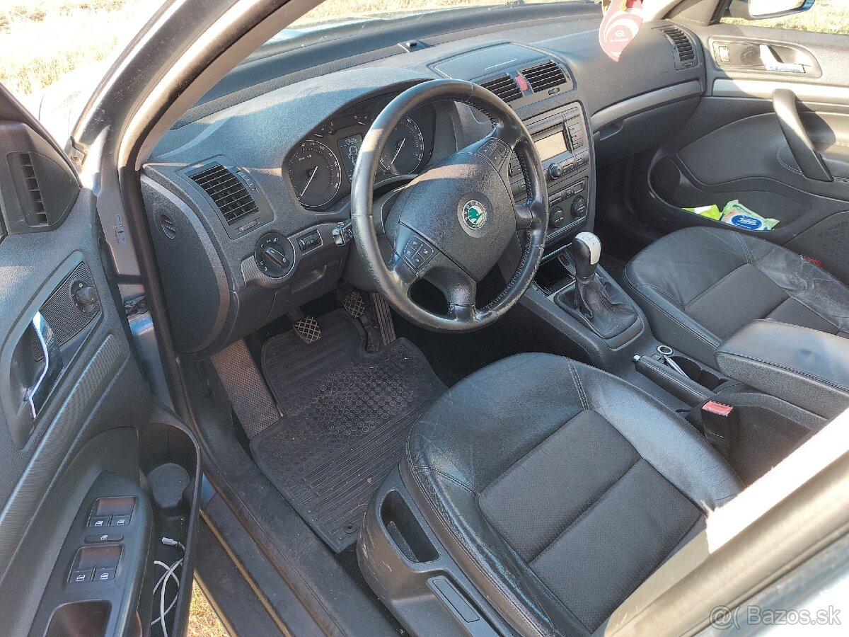 Škoda Octavia 2 1,9tdi combi, nová STK a EK - 13