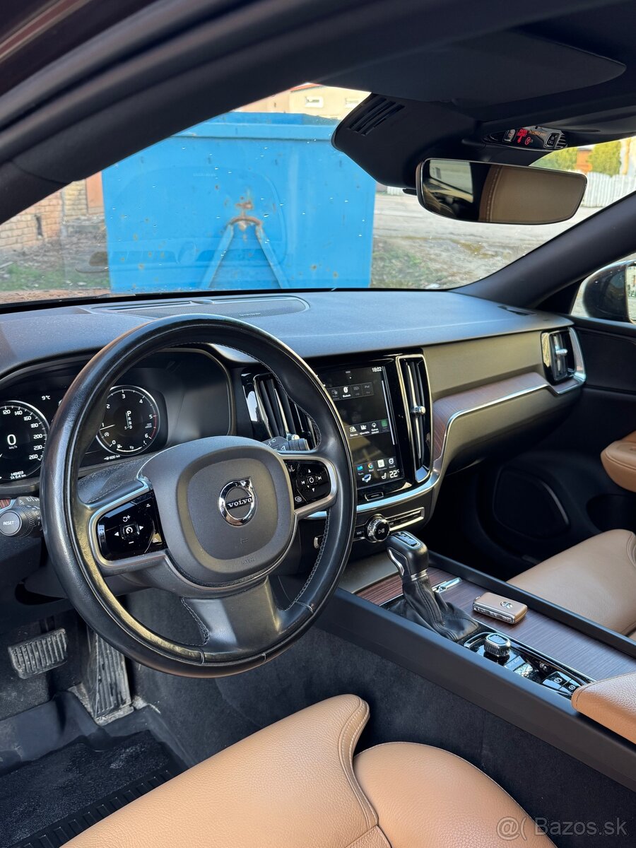 Volvo v60 country cross - 13