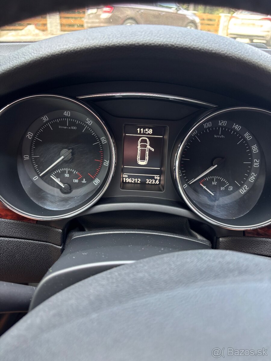 Skoda Superb 3.6 FSI - 13