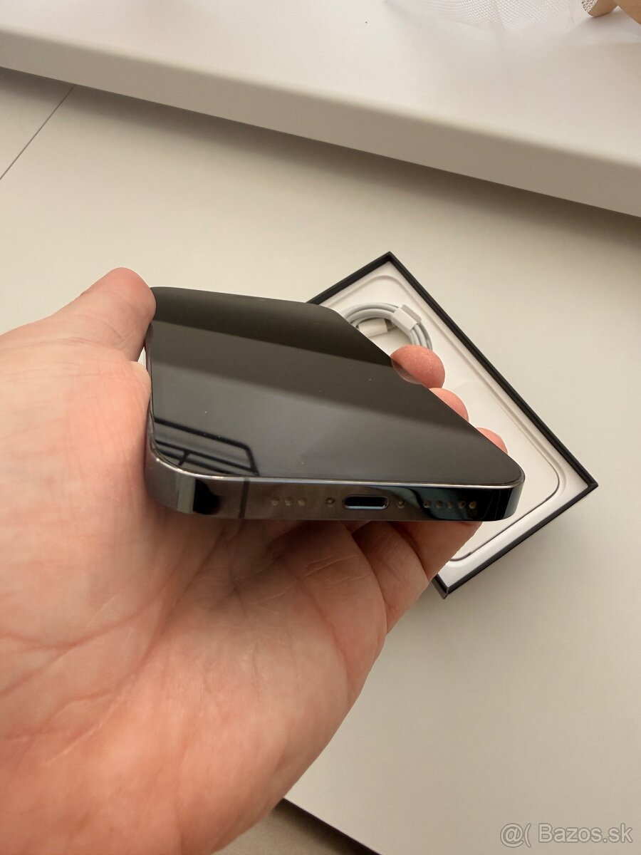 Predám iPhone 12 Pro 128 GB - 13