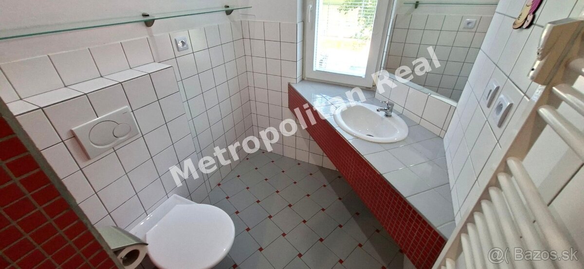 Slnečný a klimatizovaný 3 izbový byt s loggiou pri parku – foto 8