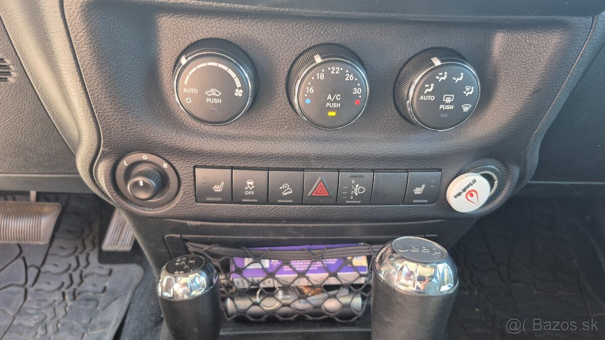 Jeep Wrangler 2.8 CRD 147 kw Sahara A/T 1.maj DPH - 13