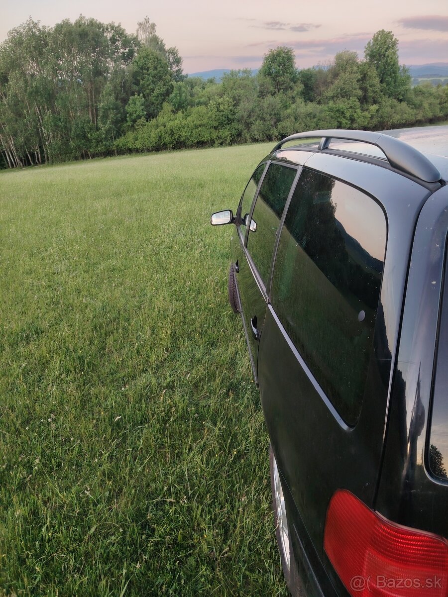 Predám VW Sharan 4x4 1.9 TDi - 13