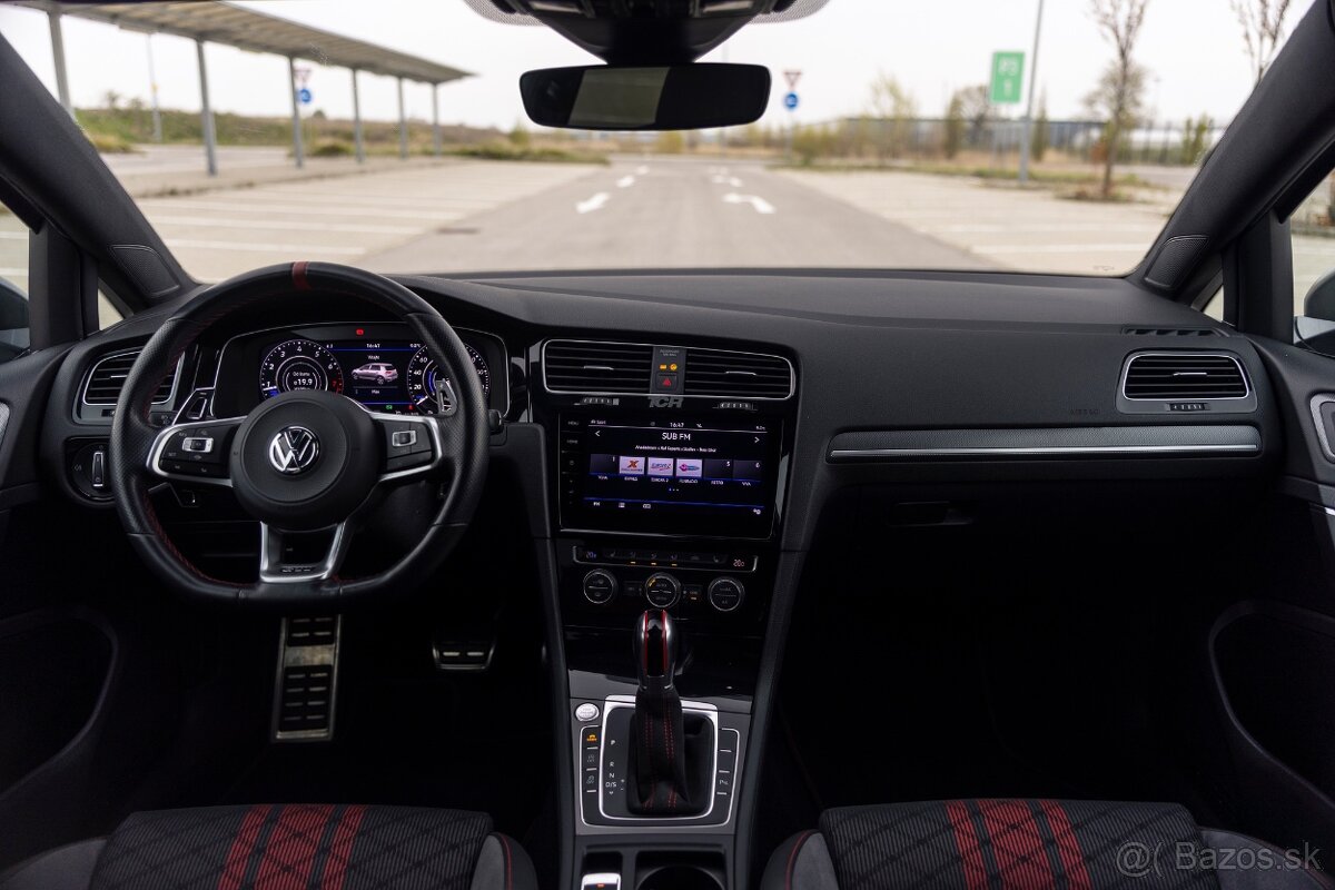 Volkswagen Golf GTI TCR - 13
