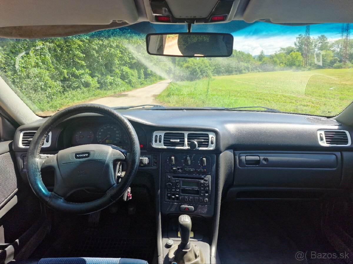 Volvo V70 2.5TDI - 13
