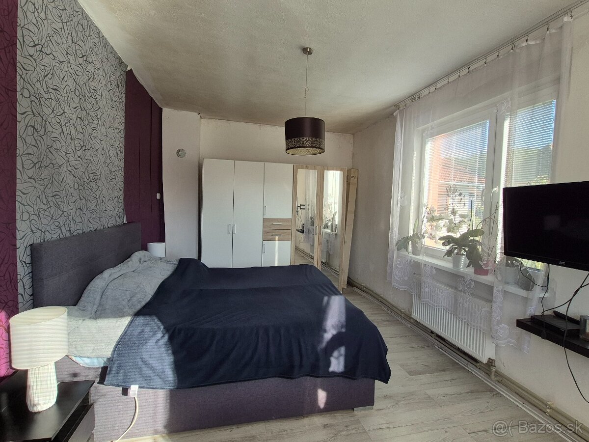 REZERVOVANE - Na predaj rodinný dom s veľkým pozemkom 3820 m - 13