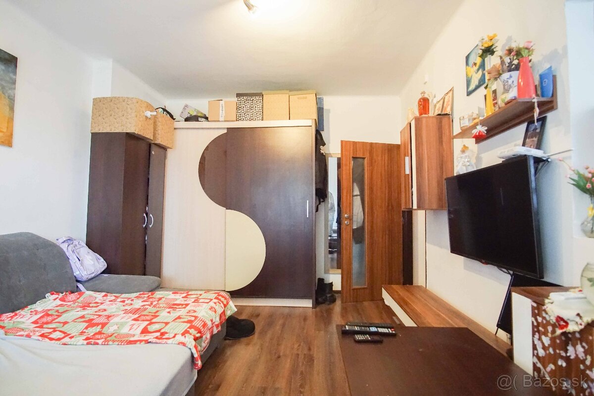 Tehlový 2-izbový byt v centre, Nové Zámky - 13