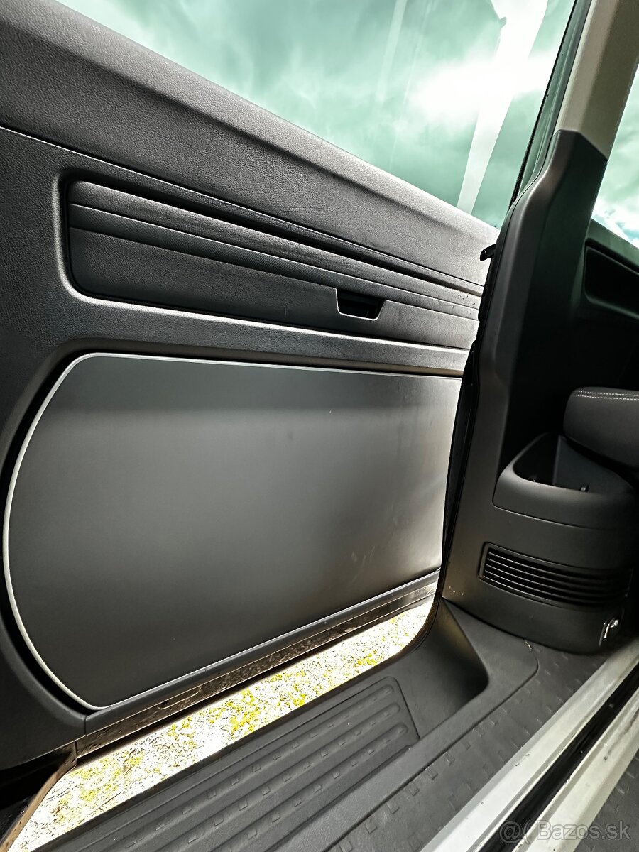 Predám Volkswagen Multivan T5.1 2.0TDI 103kw naj.222000 - 13