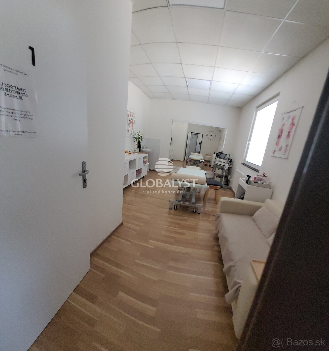 Kompaktná, kancelárska budova - 90 m2 - na Juhu - 13