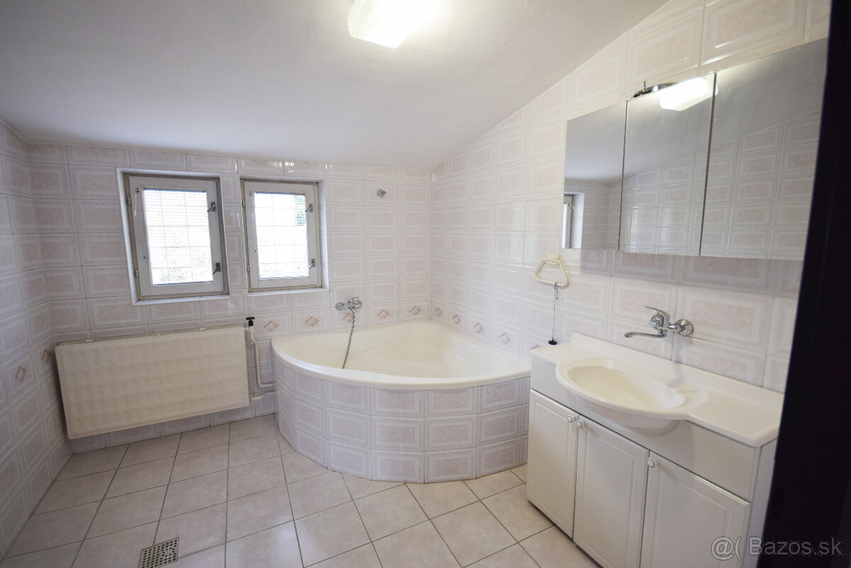 Výrobno - skladový a kancelársky objekt - 13