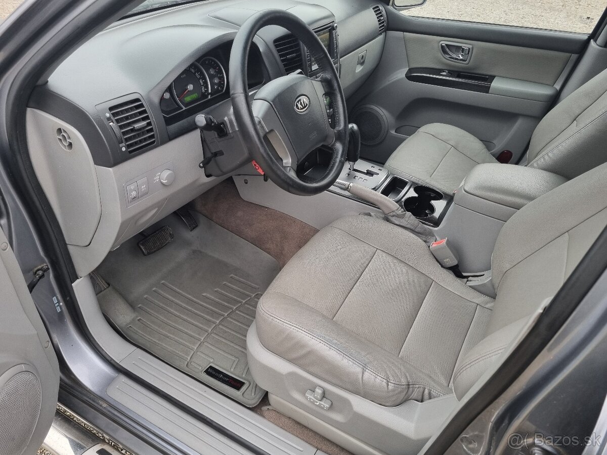 KIA SORENTO 2,4CRDi 4x4 FACELIFT - 13