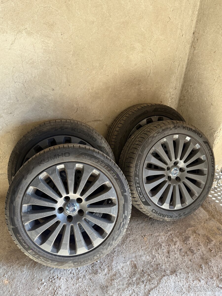 Ford C-Max - 13