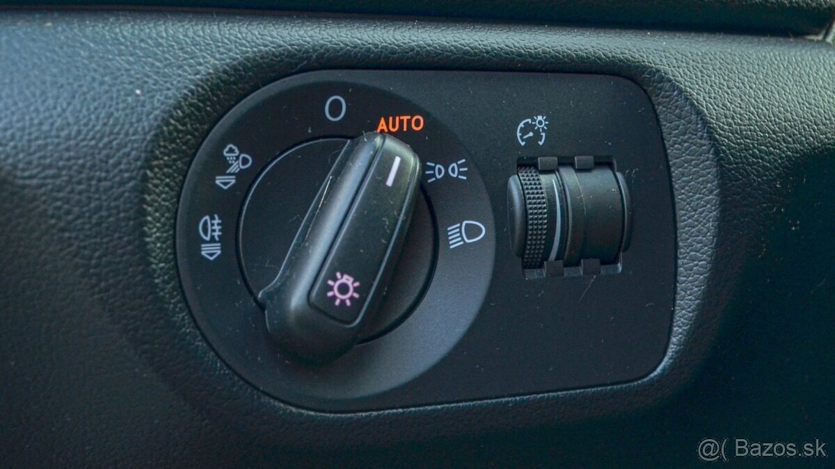 Predám-Audi Q3 2,0 TDI SPORT DESIGN - 13