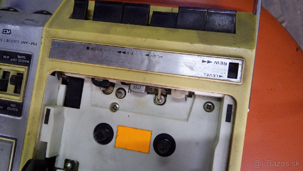 Radiomagnetofón Hitachi - 13