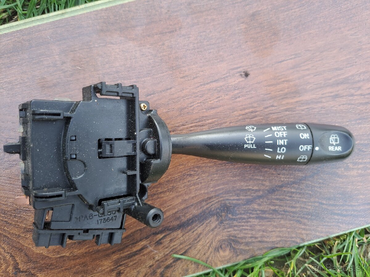 Vsetko spolu za 60€ Diely Toyota Yaris 1. generácia - 13