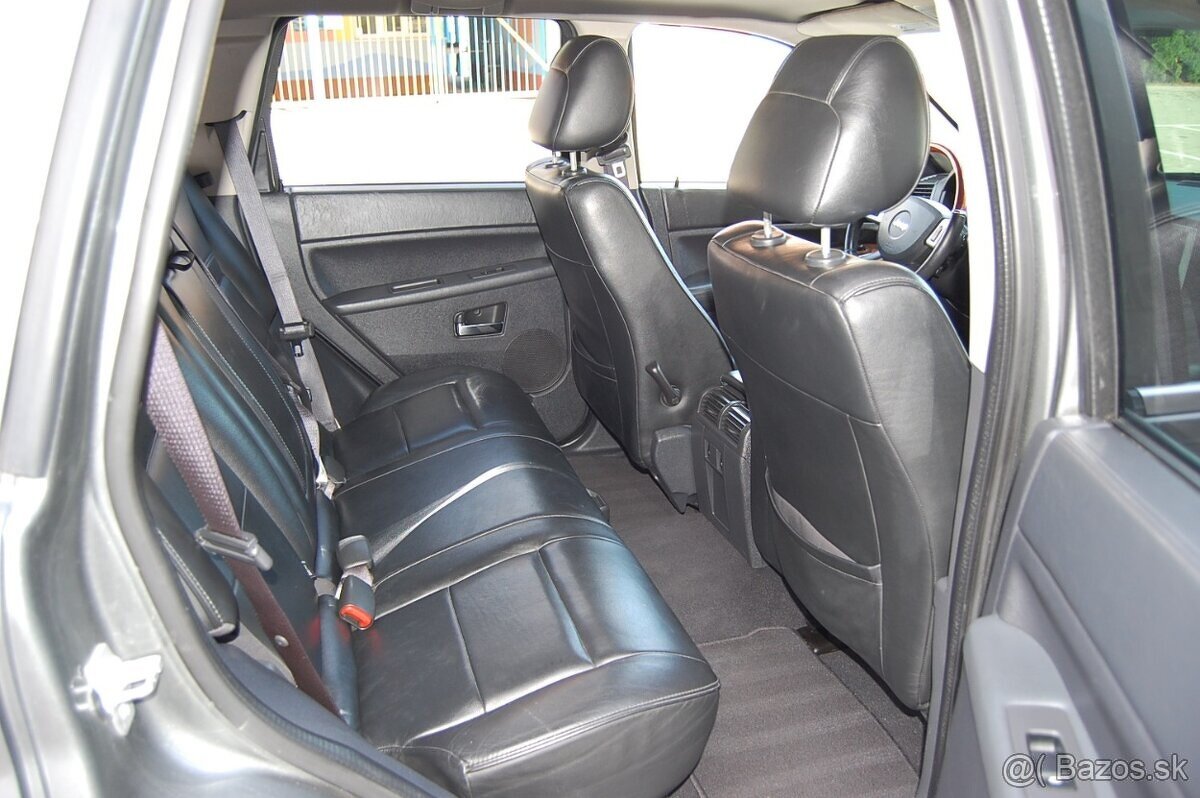 Jeep Grand Cherokee - 13