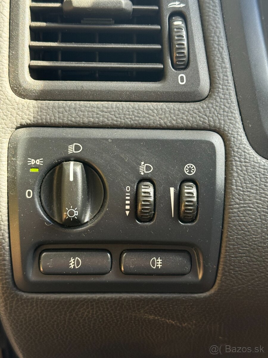 Volvo S60 2.5T 154kW Manuál - 13