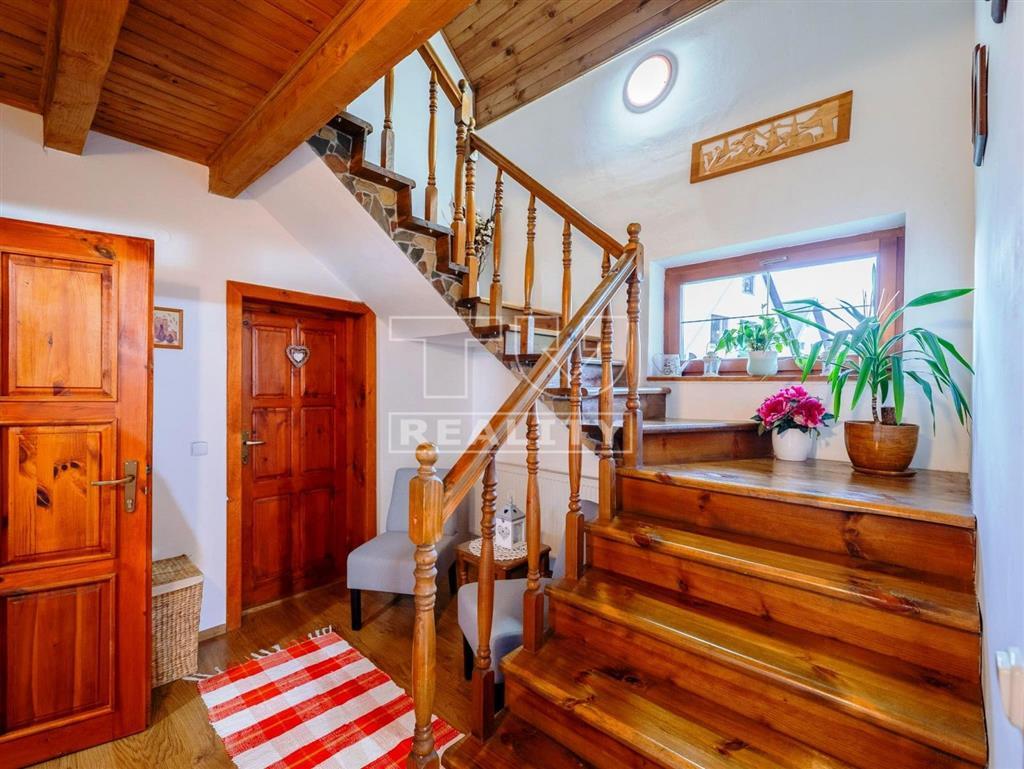 REZERVOVANÉ - EXKLUZÍVNE v TUREALITY ponúkam 6 izbový RD... - 13