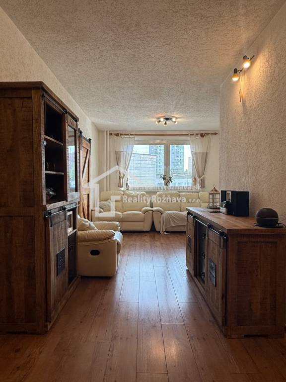 3 izbový kompletne zrekonštruovaný byt s balkónom - 13