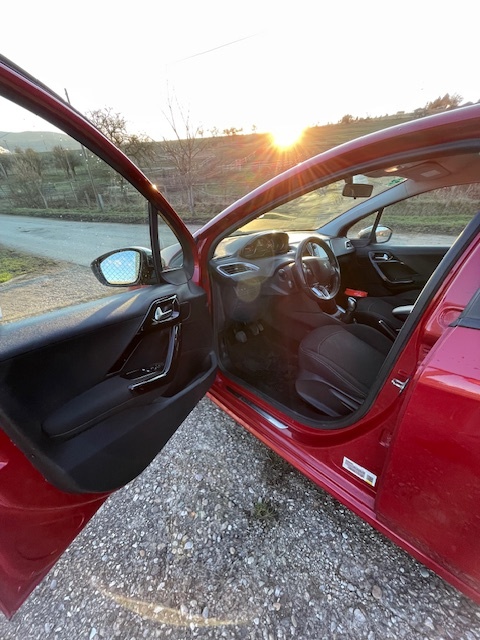 Predám Peugeot 208 Style - 13