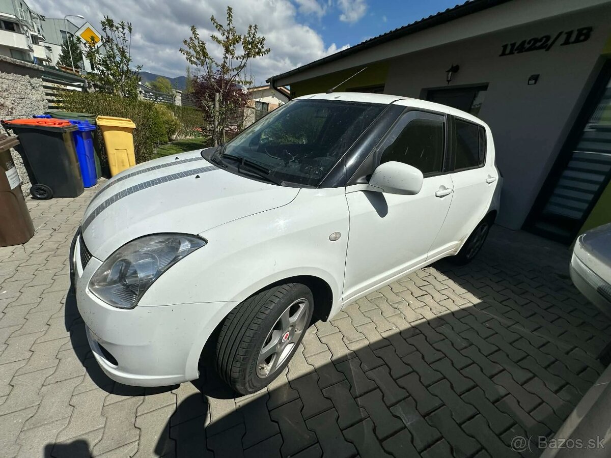 Suzuki Swift 1.3i M5 5 dverr. - 13