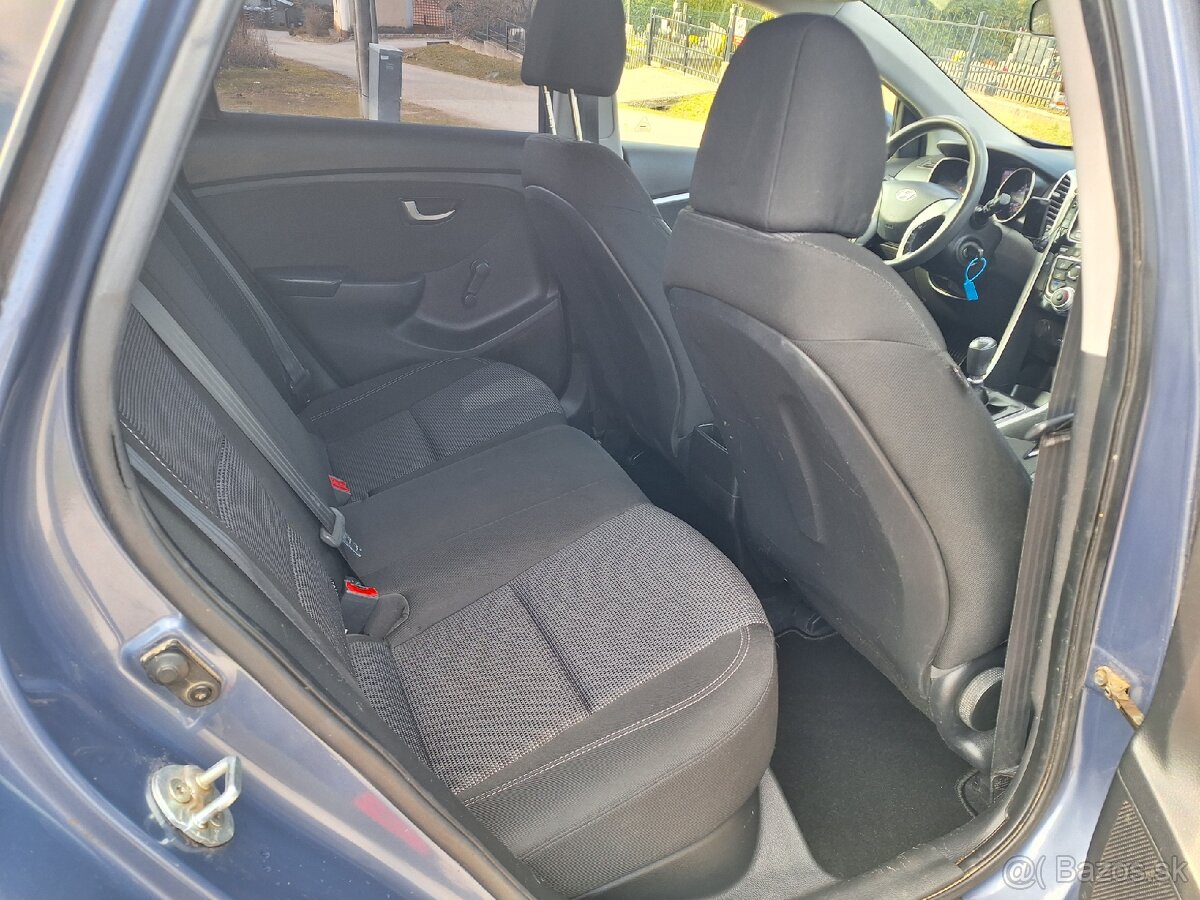 Hyundai i30 combi 1.4 crdi 66kw - 13