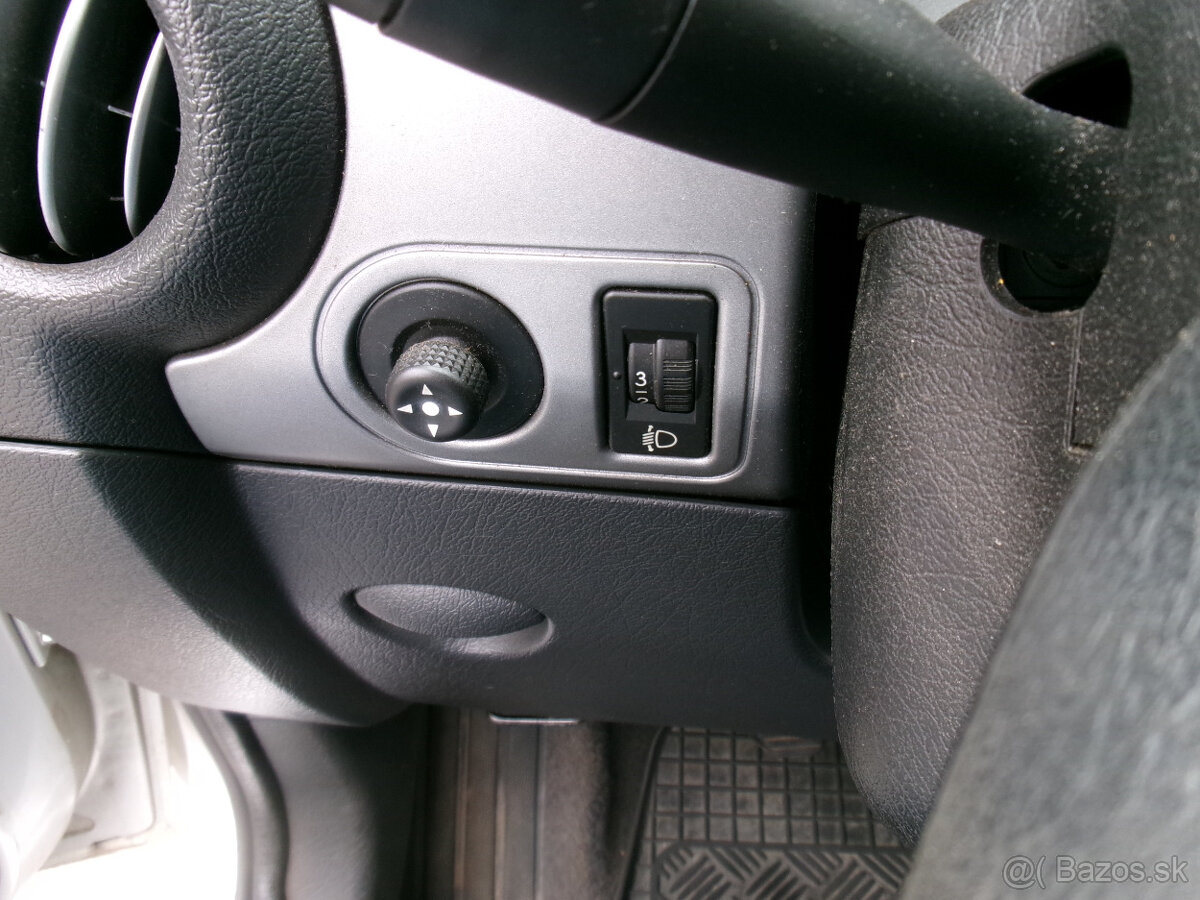 CITROEN BERLINGO 2.0 HDI 5 MÍST - 13