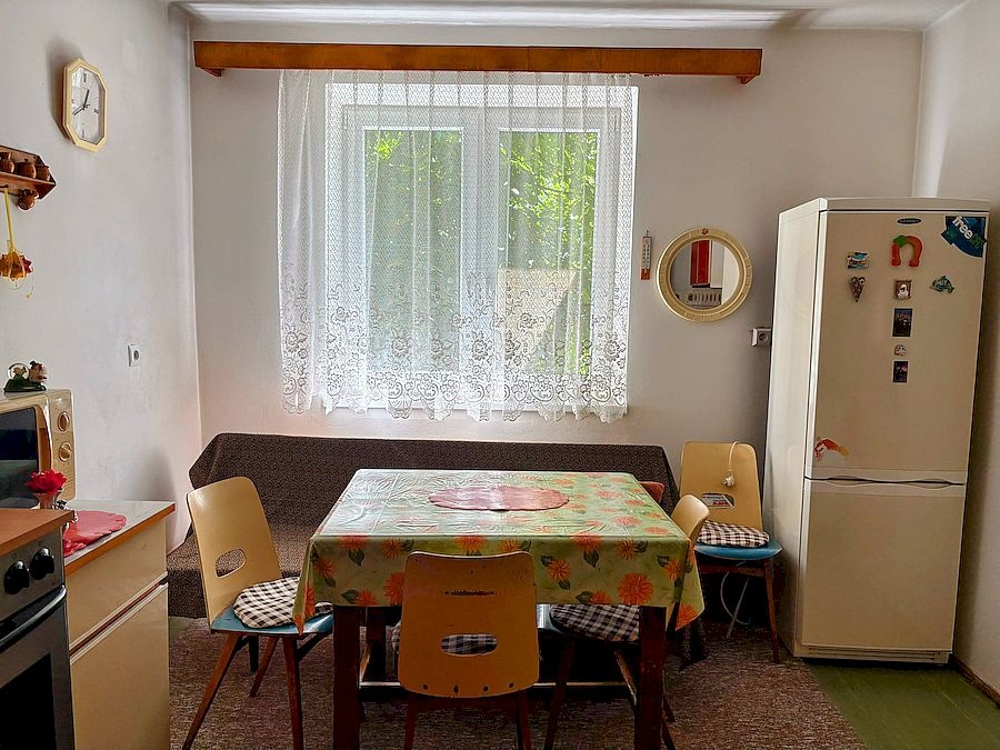 Rodinný dom s pekným pozemkom v Turčianskom Petre - 13